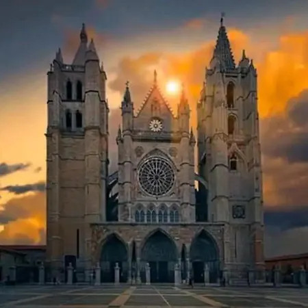 Bear House * El Valle de las Casas