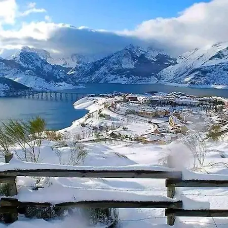 Bear House Holiday home